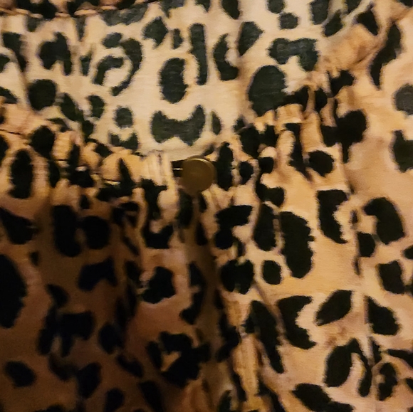 Tank - Picture 2 of 4